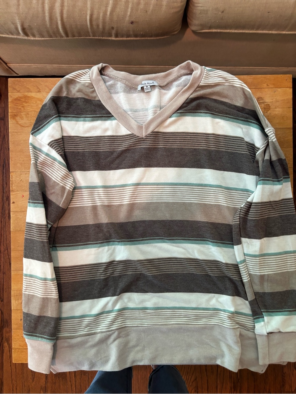 White Birch Striped V-Neck Pullover Sweatshirt Women’s Medium Gray Mint